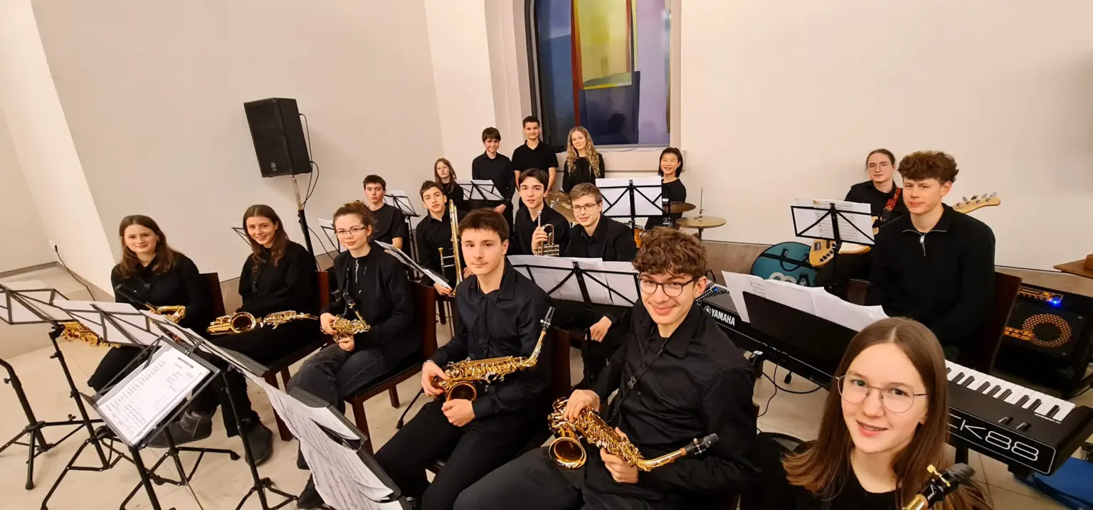 2025 01 01 Bigband beim Neujahrsempfang des Erzbischofs Steffen Englert (3)