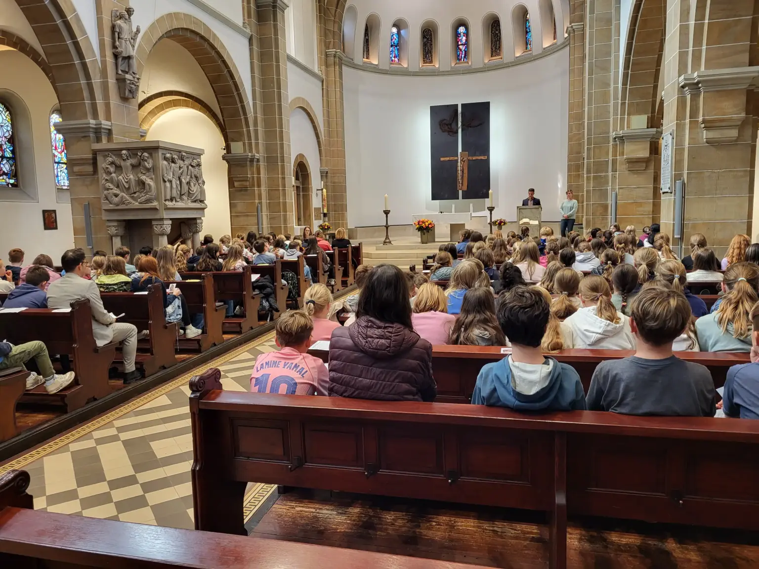 25 09 29 Raphaelstag Claudia Scherer (1)