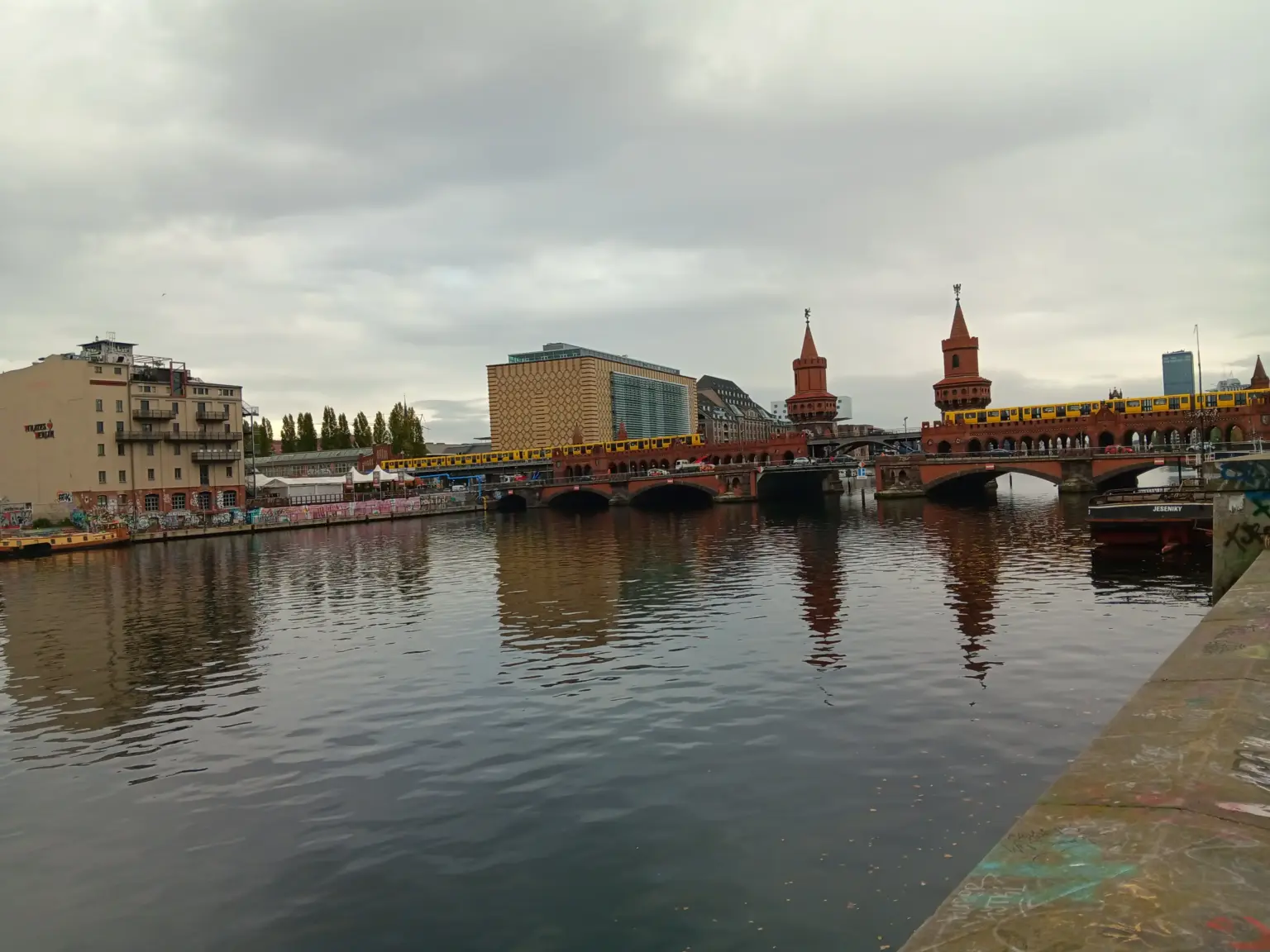 25 10 24 Berlinfahrt 10a Jonathan Hattenhauer, Julia Bednarz, Hannah Herberg 10a (4)