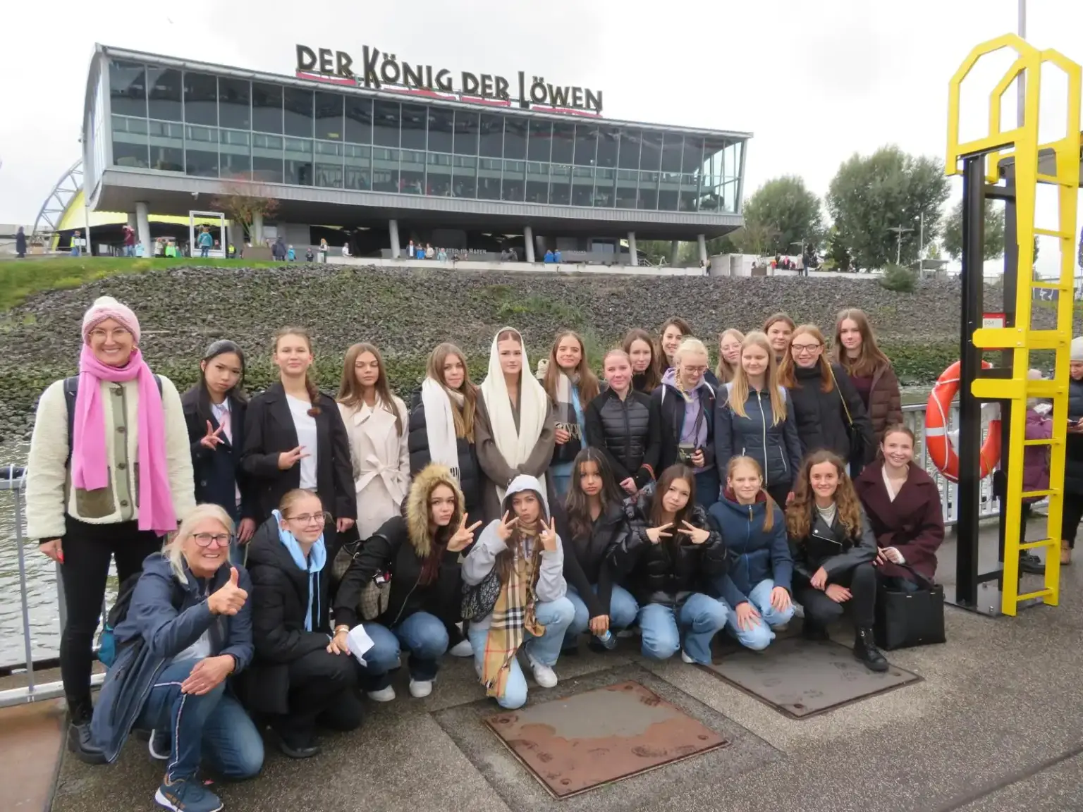 25 10 24 Abschlussfahrt 10bR Emma Mai (10bR), Simone Burggraf (4)