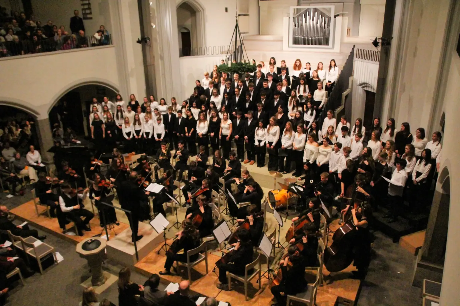 25 12 10 Adventskonzert Peer Hübel (3)