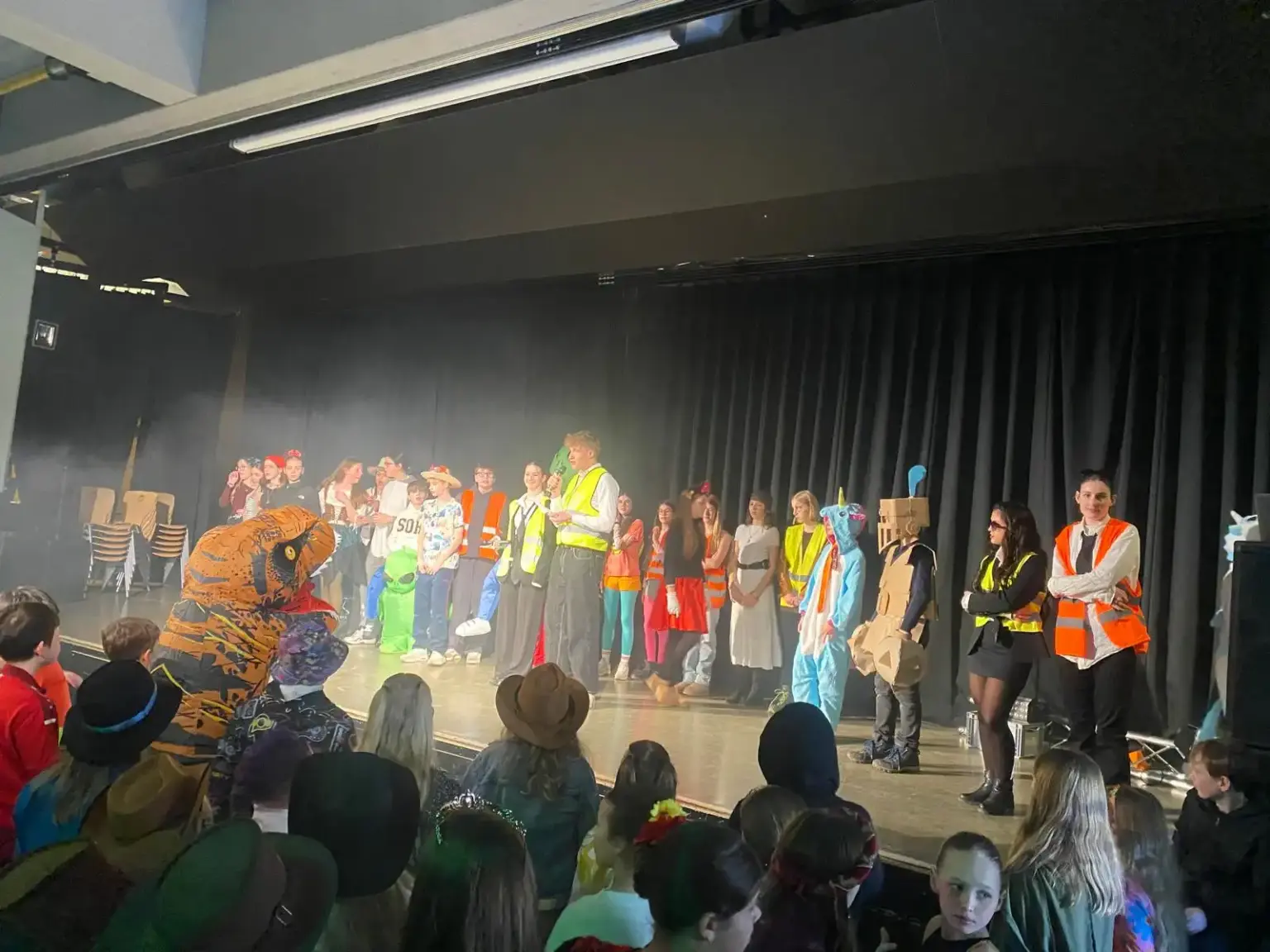 26 2 13 Unterstufenfasching Christian Spermann (1)