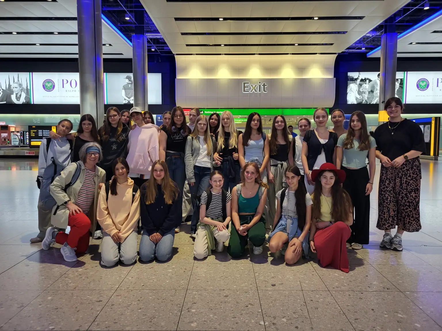 St. Raphael Schulen HD London 8aR 04