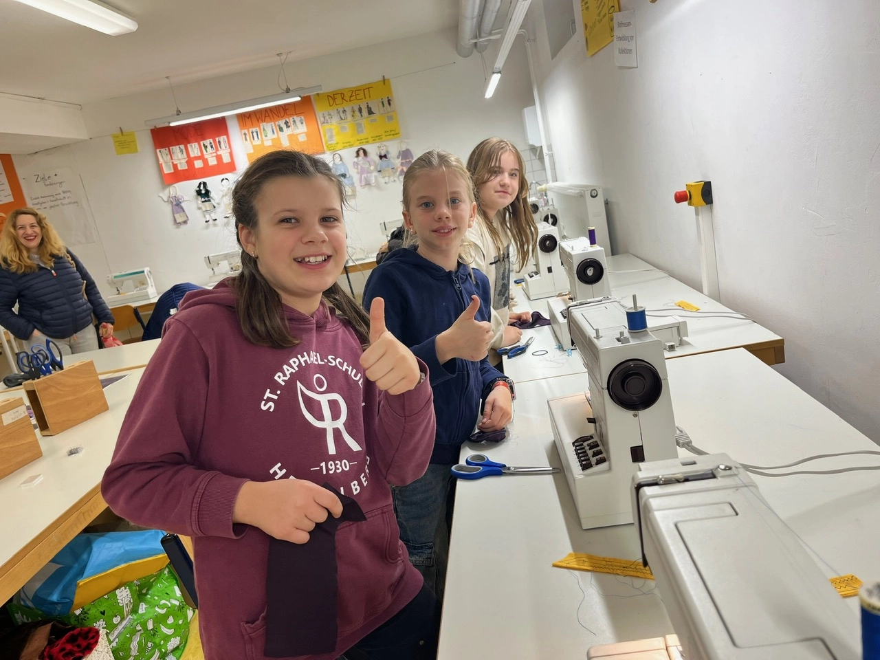 St. Raphael Schulen HD Novemberleuchten 05