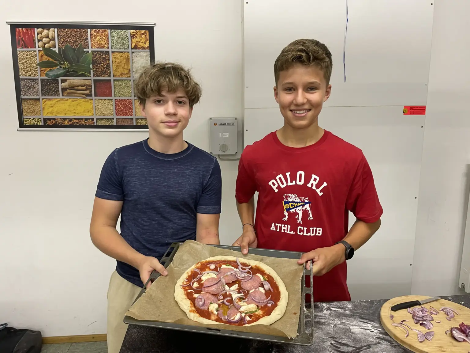 St. Raphael Schulen HD Pizzavormittag Italienischprofil 02