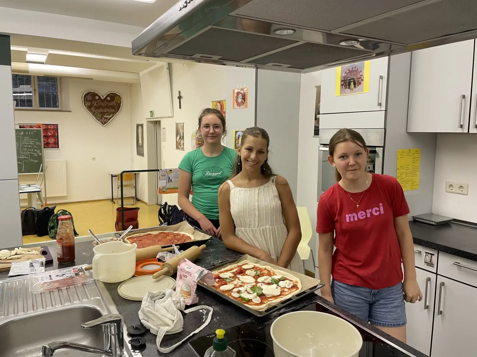 St. Raphael Schulen HD Pizzavormittag Italienischprofil 06