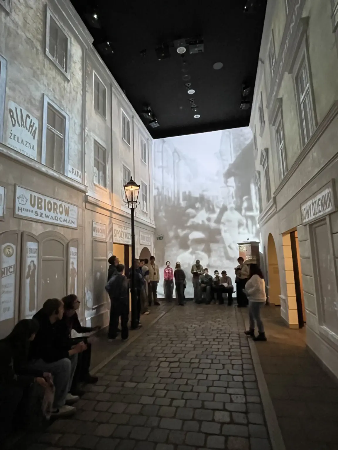 St. Raphael Schulen HD Polenaustausch 06