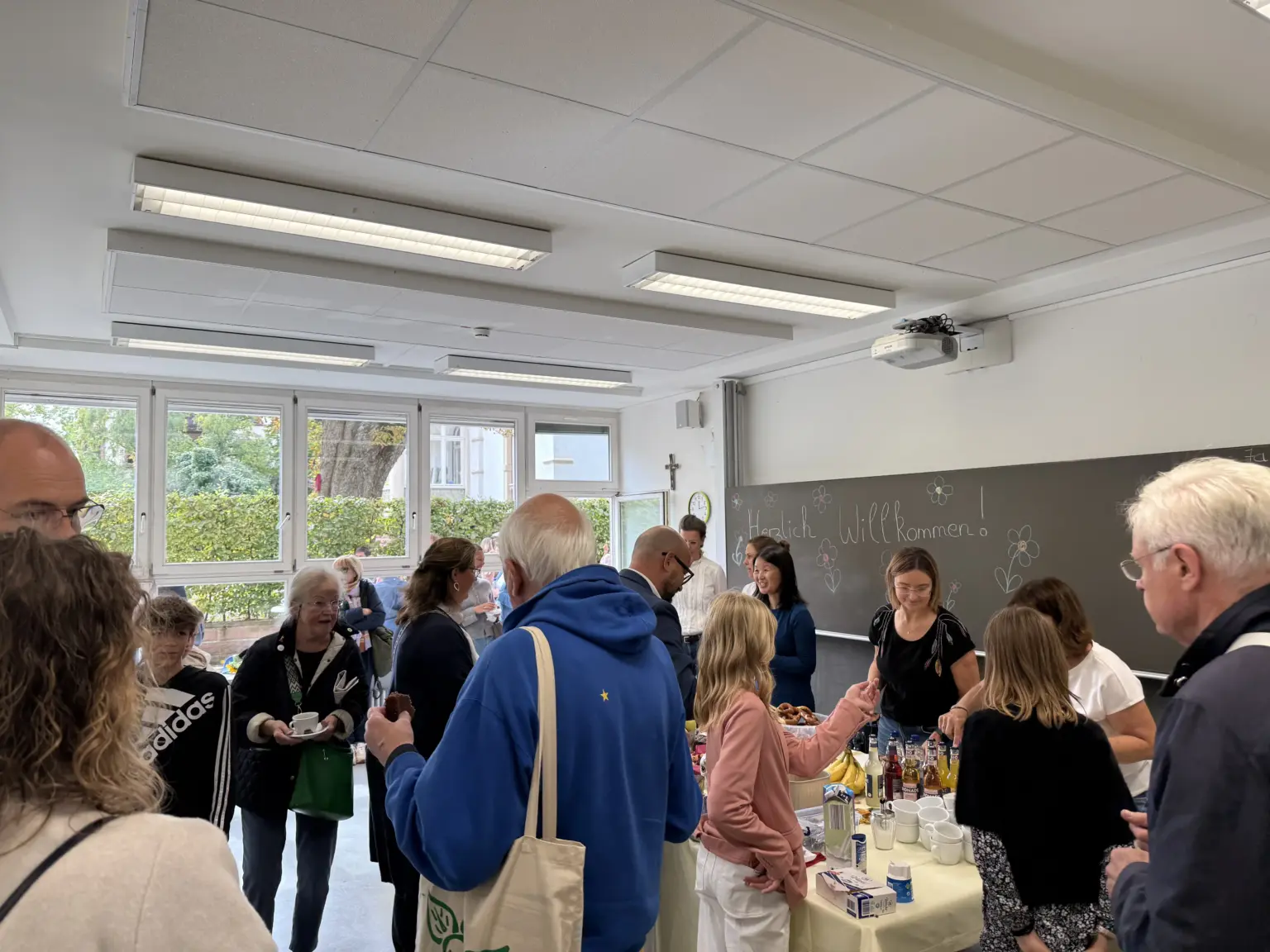 St. Raphael Schulen HD Sextaner Café 02