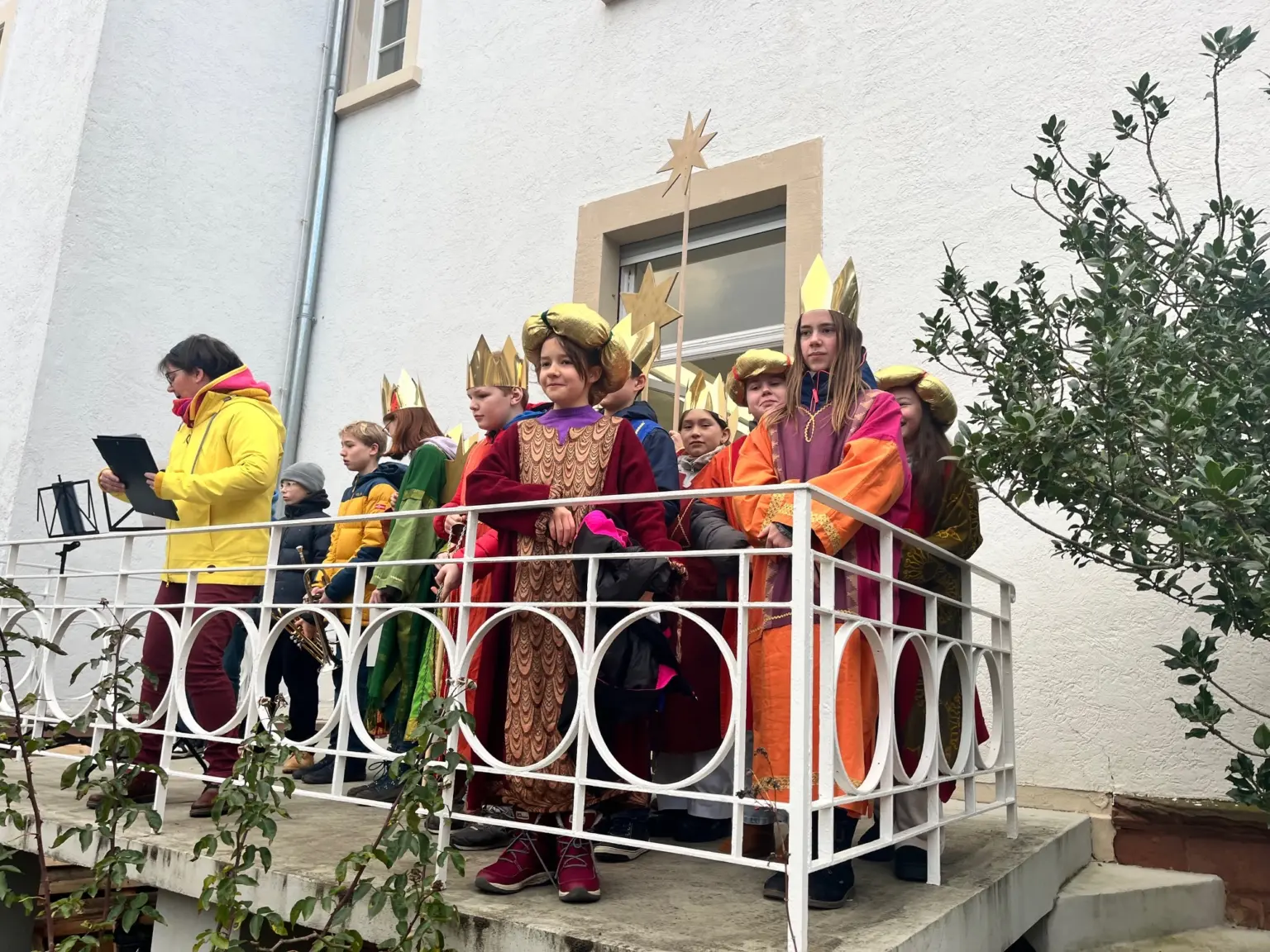 St. Raphael Schulen HD Sternsinger Schulen 01