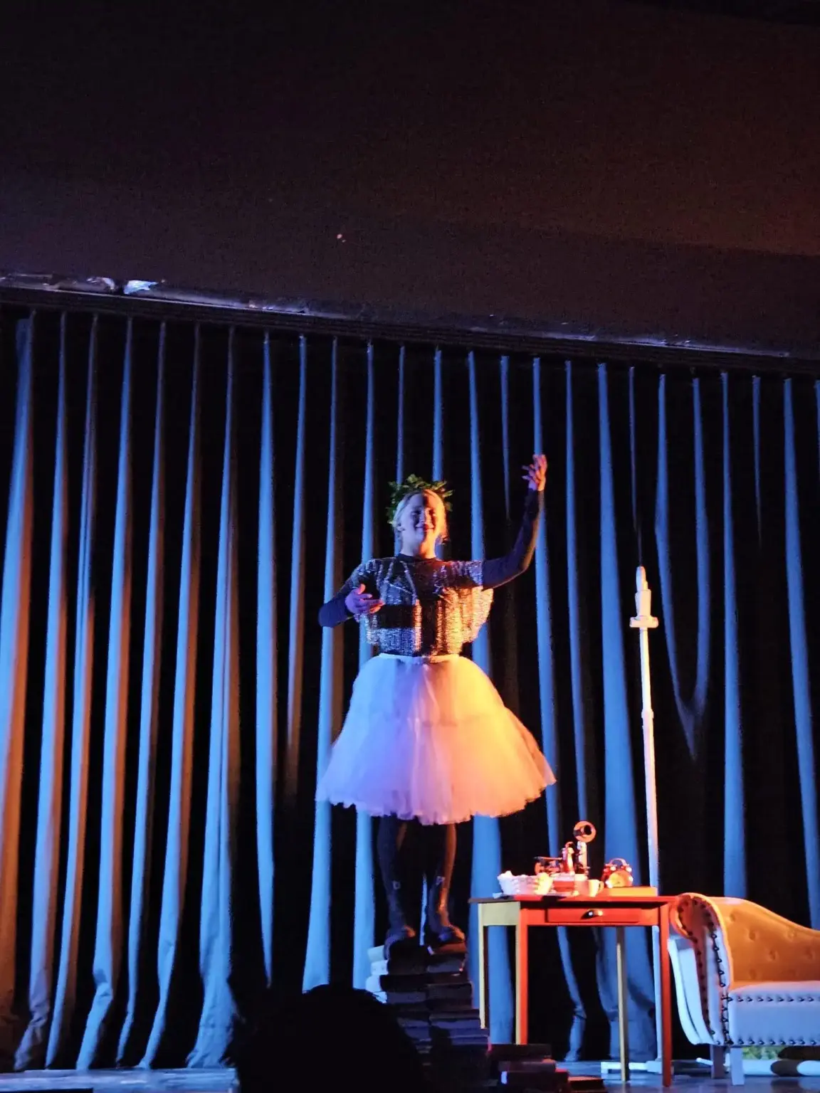 St. Raphael Schulen HD Theater Mittelstufe 03