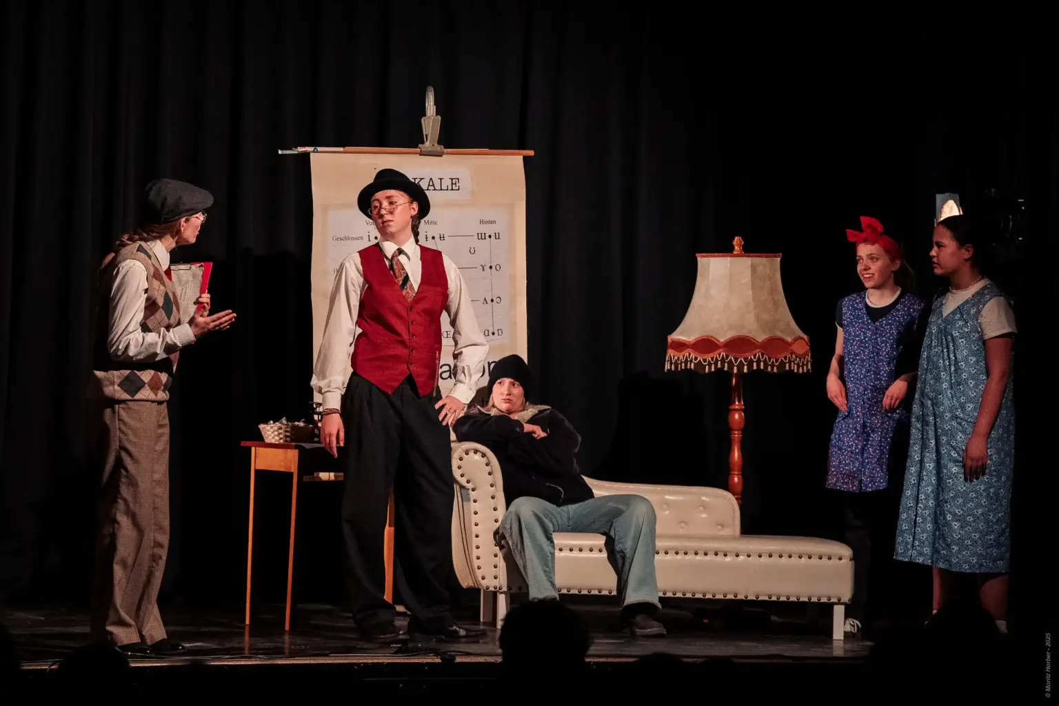 St. Raphael Schulen HD Theater Mittelstufe 08