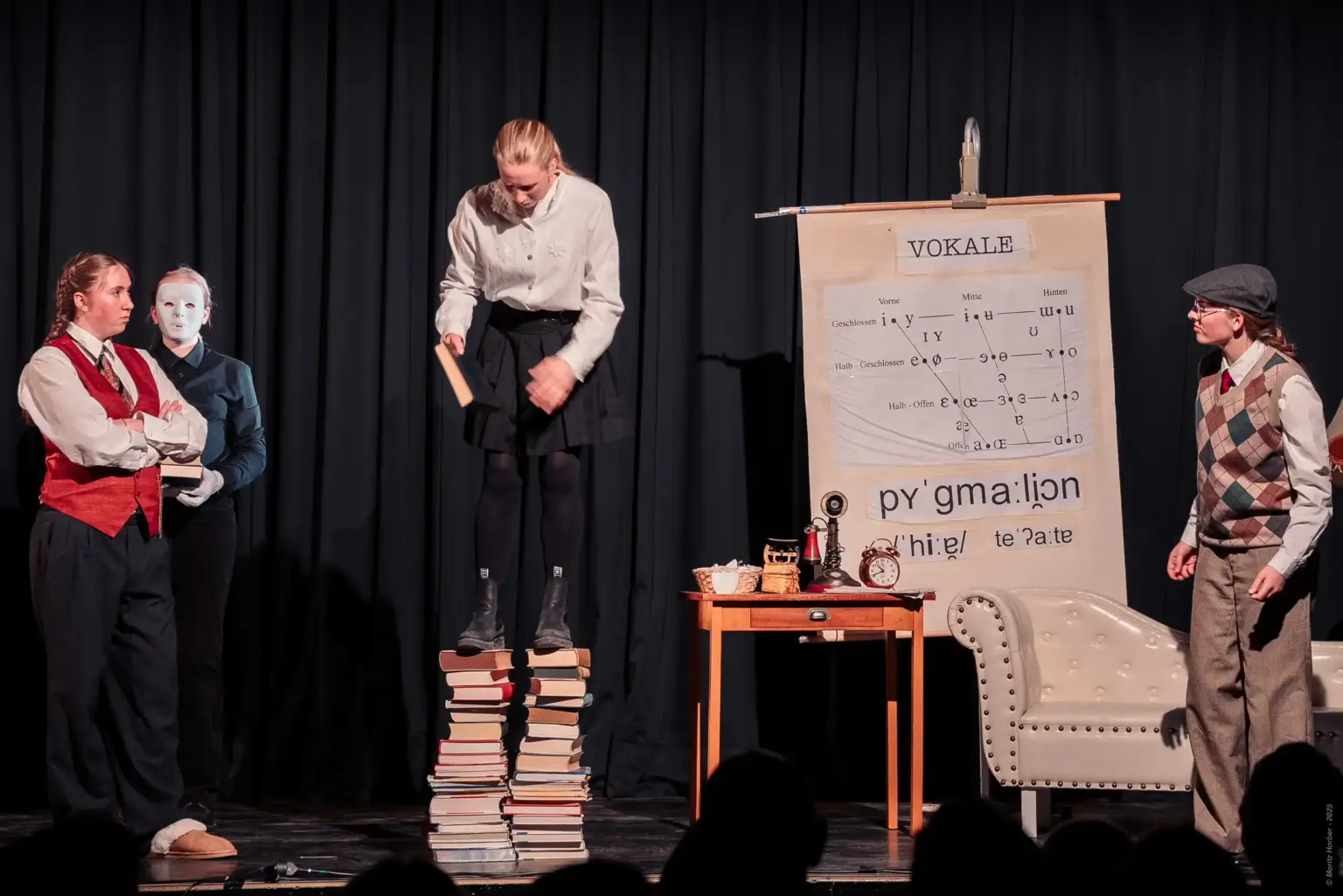 St. Raphael Schulen HD Theater Mittelstufe 11